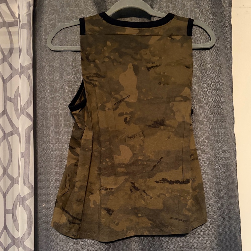 Project Rock Tank Top - Picture 2 of 3